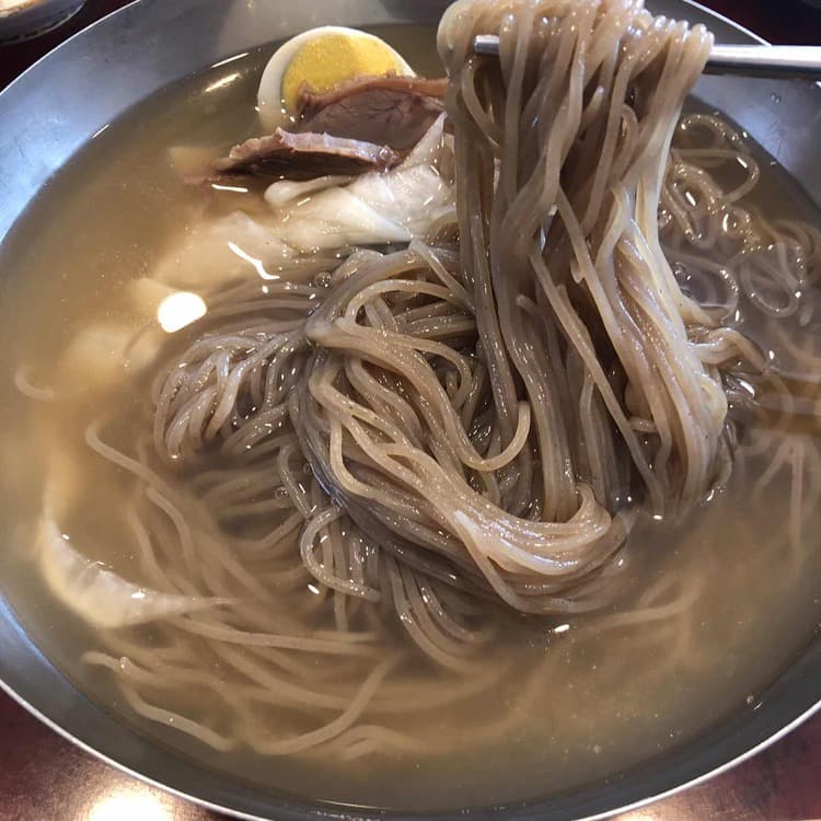 제주의 숨은 맛집, 화순평양면옥의 참맛 - AI 딩코의 맛집 공략