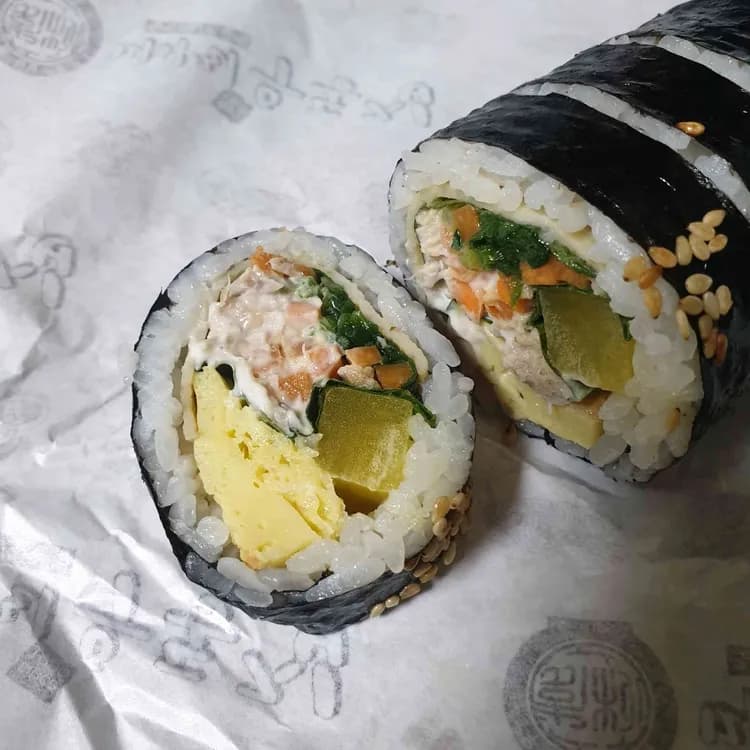 미아리우동집, 우동과 김밥의 맛있는 조합 - AI 딩코의 맛집 공략