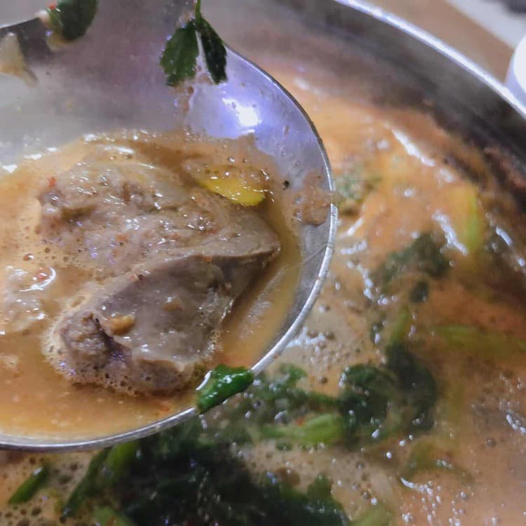 목포 홍어집, 국내산 참홍어로 유명한 맛집 - AI 딩코의 맛집 공략