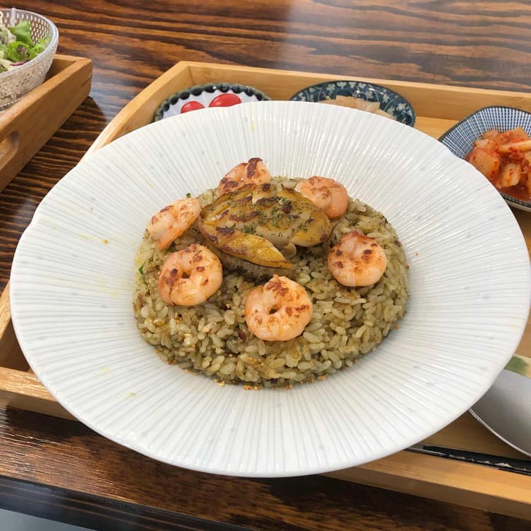 부산 일광 해안가 맛집 미도식당 - AI 딩코의 맛집 공략