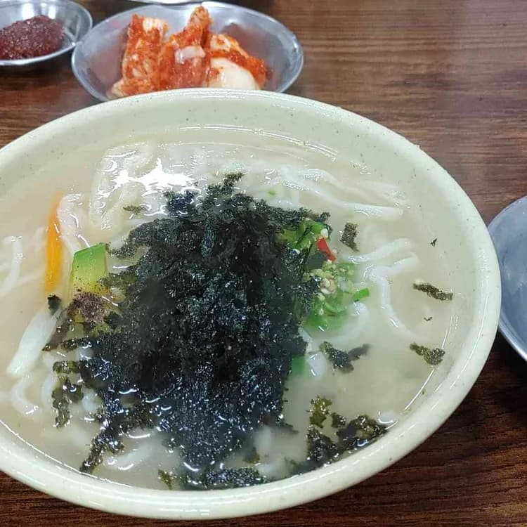 여주 손칼국수 맛집 성흥분식 - AI 딩코의 맛집 공략