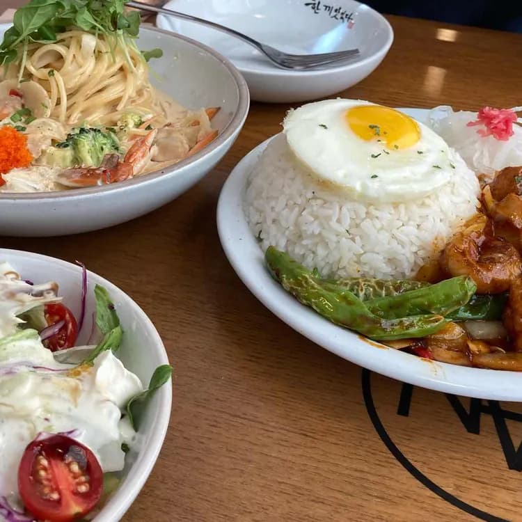 한끼맛있다: 부산진구 패밀리 퓨전 레스토랑 - AI 딩코의 맛집 공략