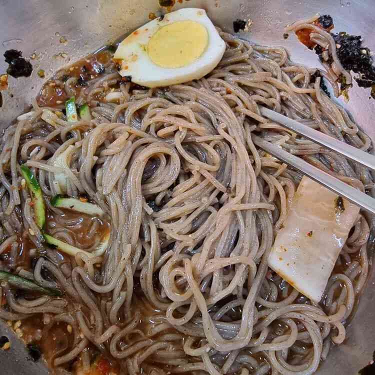 40년 전통 상동막국수 - AI 딩코의 맛집 공략