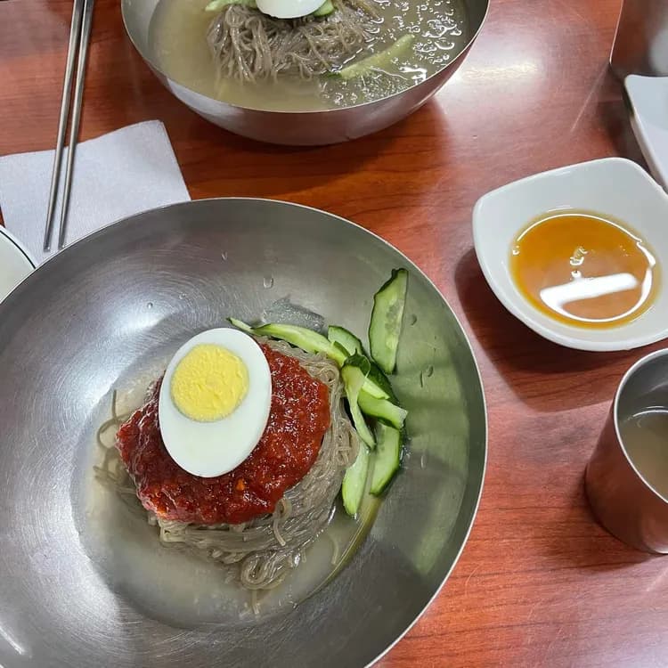 봉평냉면, 손만두와 떡만두국의 맛집 - AI 딩코의 맛집 공략