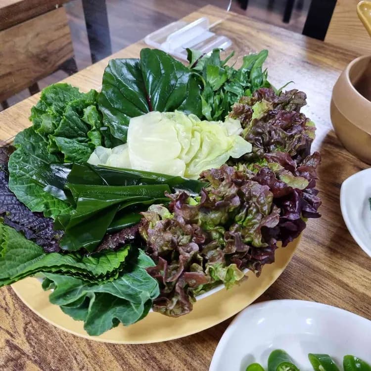 푸른쌈밥, 쌈밥 전문점 - AI 딩코의 맛집 공략