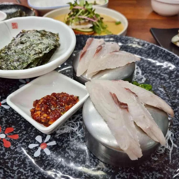 해남 땅끝마을 종가집한정식 - AI 딩코의 맛집 공략