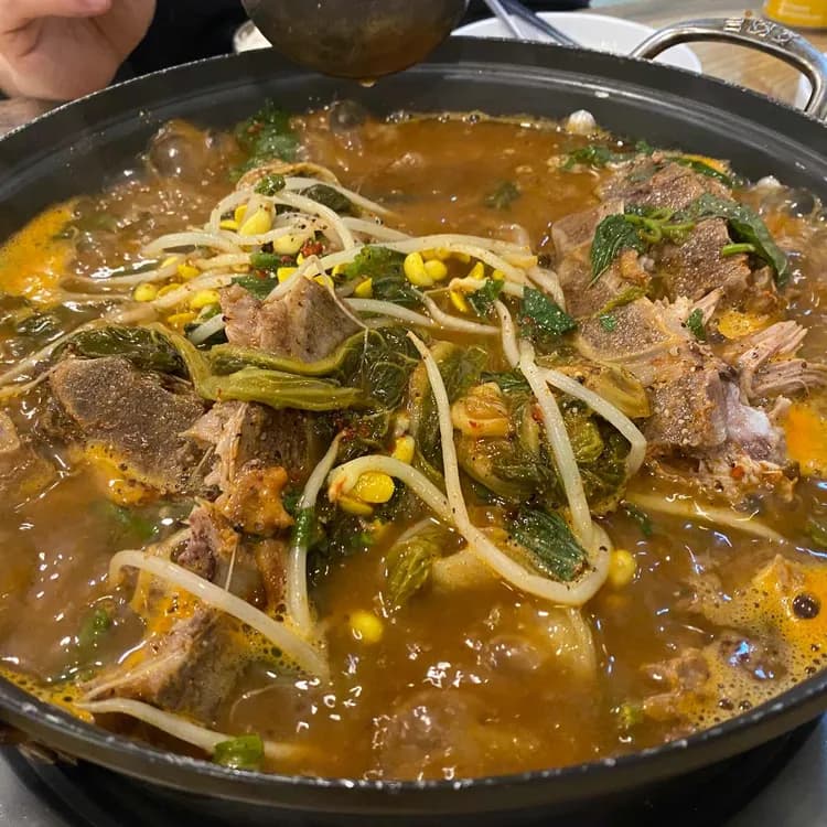 원흥역 근처 청기와감자탕 - AI 딩코의 맛집 공략