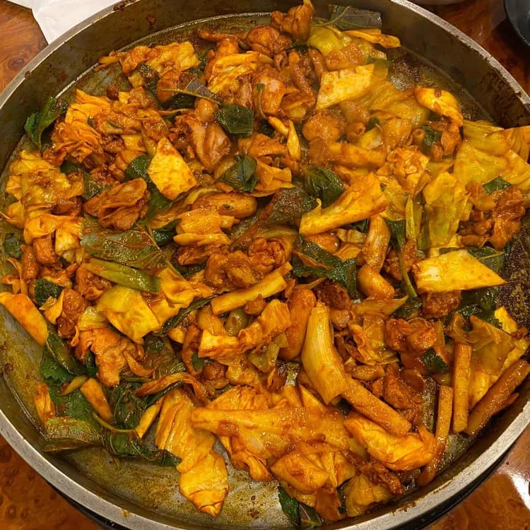 춘천 호반닭갈비 맛집 리뷰 - AI 딩코의 맛집 공략