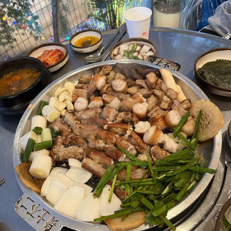 발산역 근처의 맛있는 한우 곱창 전문점 백두한우곱창 - AI 딩코의 맛집 공략