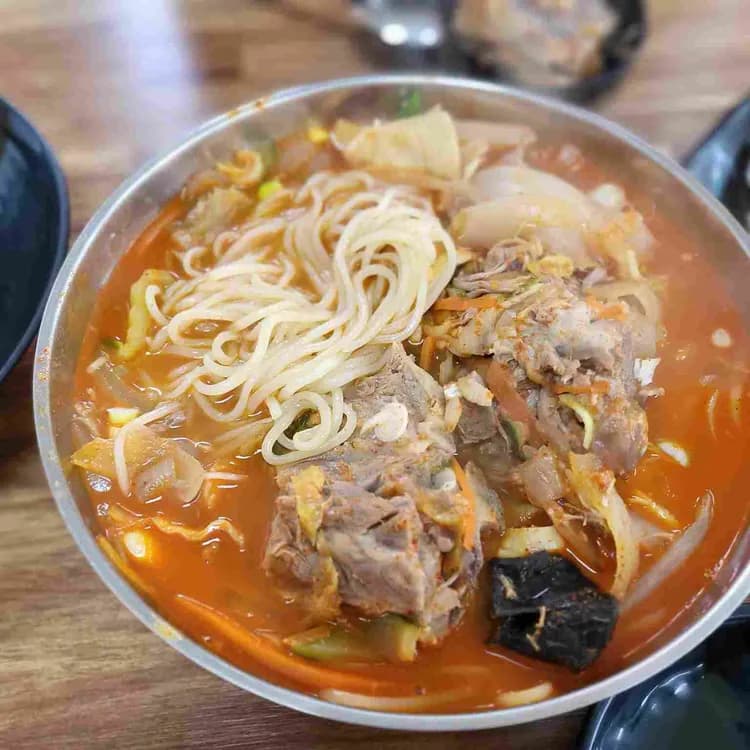 마산 문화동의 저팔계짬뽕 맛집 - AI 딩코의 맛집 공략