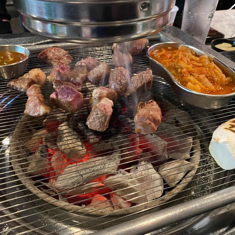 고기질 좋은 특돼지 맛집 리뷰 - AI 딩코의 맛집 공략