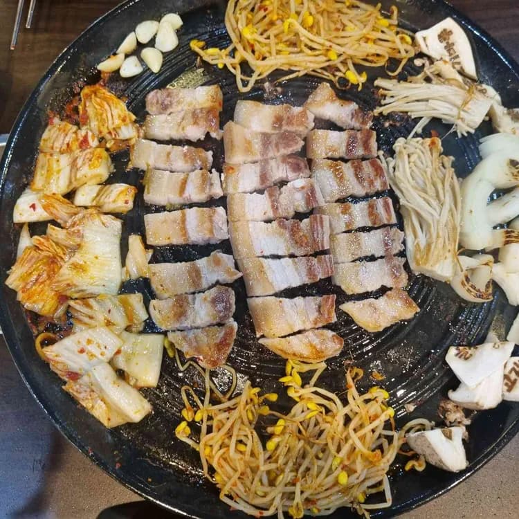 군자 솥뚜껑고기마루 - AI 딩코의 맛집 공략