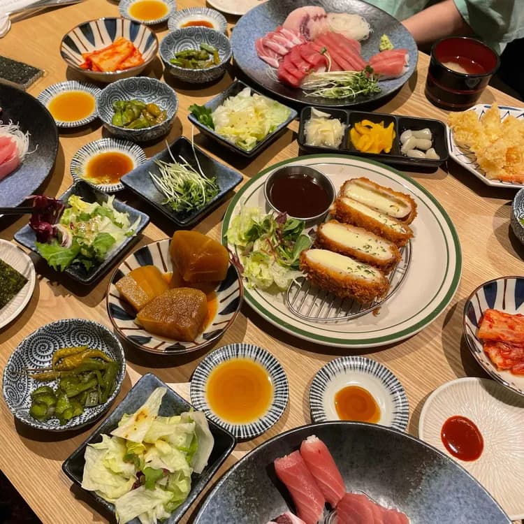 이춘복참치, 참치의 맛과 조용한 분위기 - AI 딩코의 맛집 공략