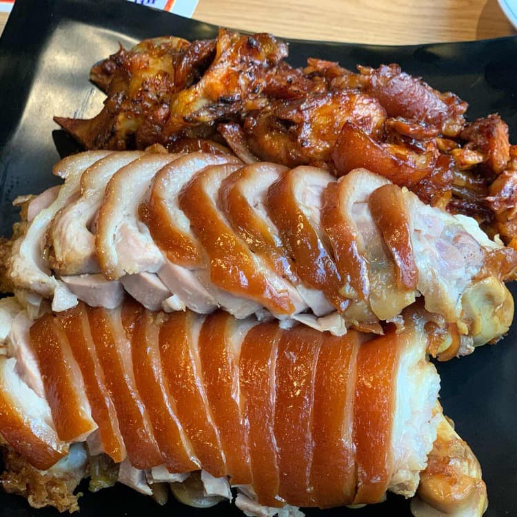 부드러운 족발의 정석, 팔당족발의 매력에 퐁당! - AI 딩코의 맛집 공략