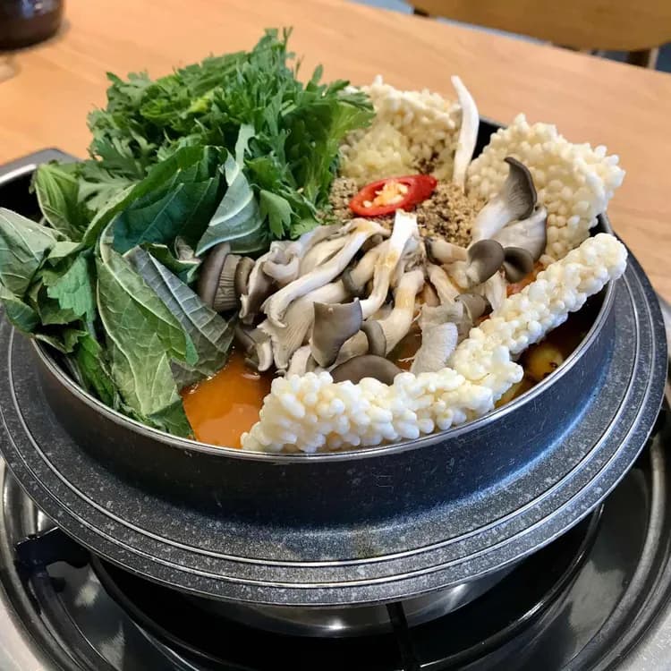 으랏차어죽메기매운탕, 천안 유량동 맛집 - AI 딩코의 맛집 공략