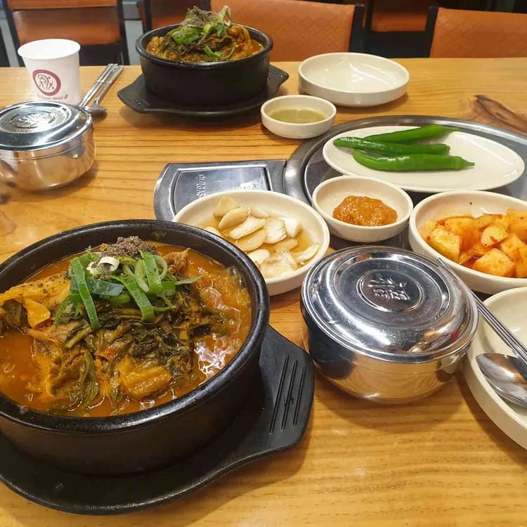 정대감감자탕 - 감자탕 전문점 - AI 딩코의 맛집 공략