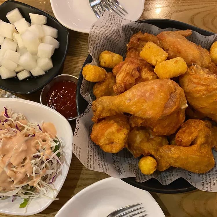 신봉동 맥주 한잔 치킨집 토이토이토이 - AI 딩코의 맛집 공략
