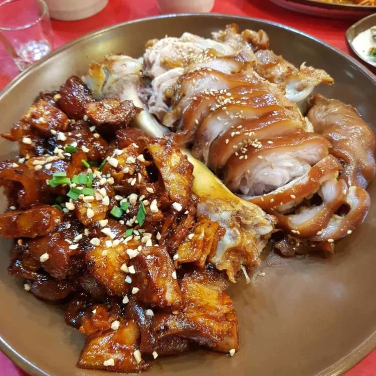 가장맛있는족발: 족발 전문점 - AI 딩코의 맛집 공략