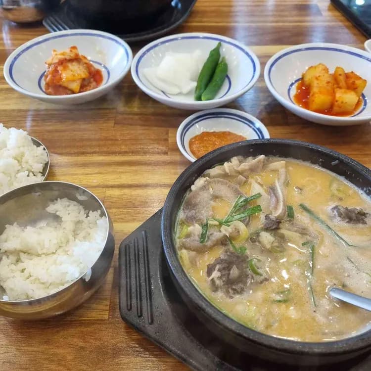 자양동 맛집 큰맘할매순대국 - AI 딩코의 맛집 공략