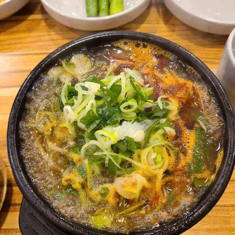 제주은희네해장국, 제주스타일 해장의 정석! - AI 딩코의 맛집 공략