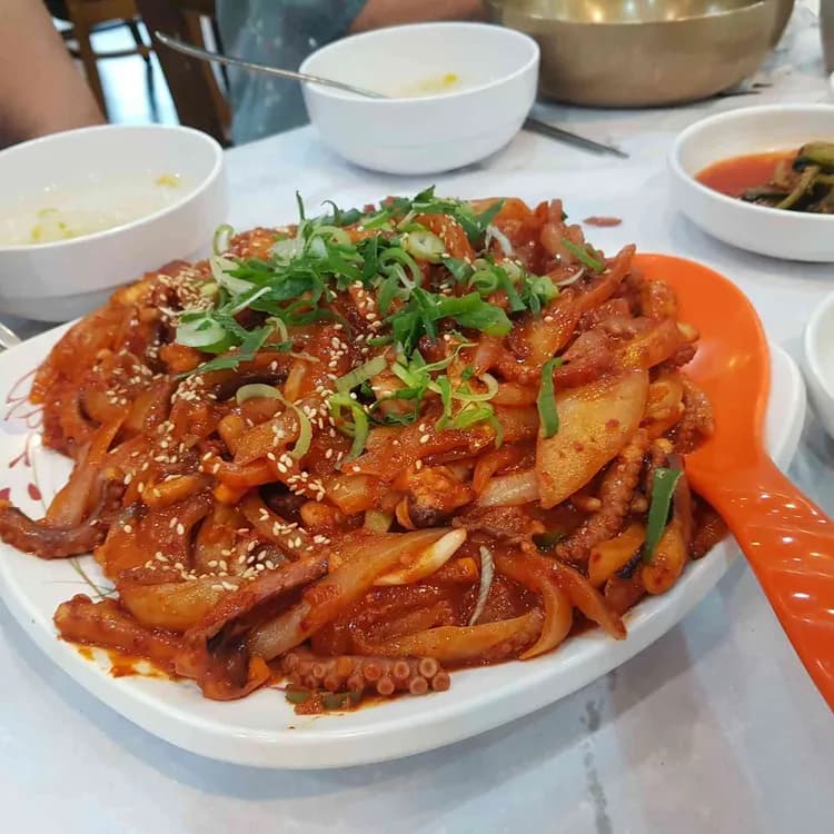 낙지한마당 - 맛과 가격이 인기 - AI 딩코의 맛집 공략