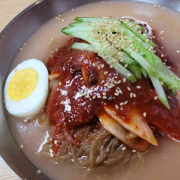 할매냉면집, 대학로 맛집 리뷰 - AI 딩코의 맛집 공략