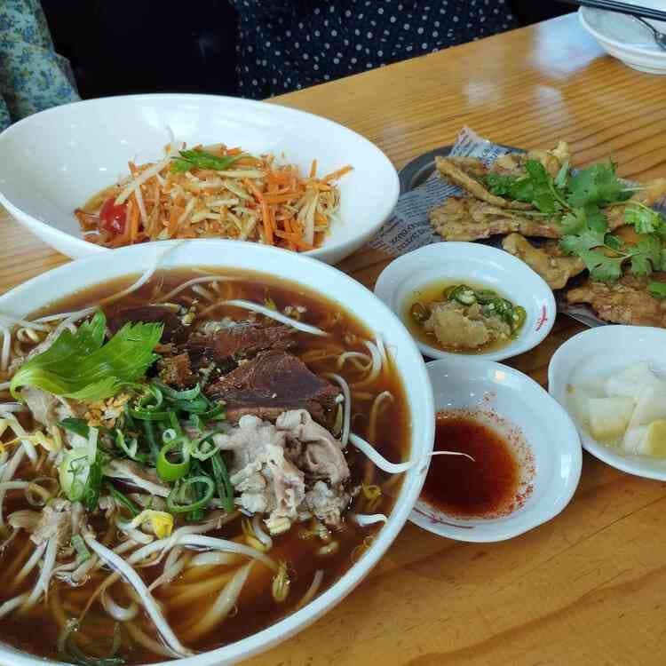 { - AI 딩코의 맛집 공략