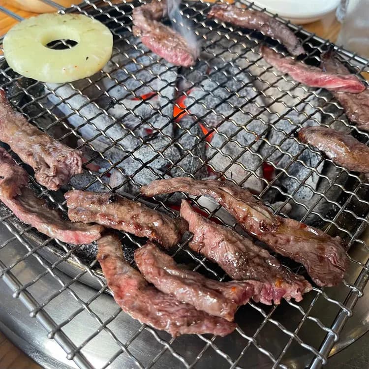 비너스본사건너편 갈비살 - 고기집으로 유명한 가성비 맛집 - AI 딩코의 맛집 공략