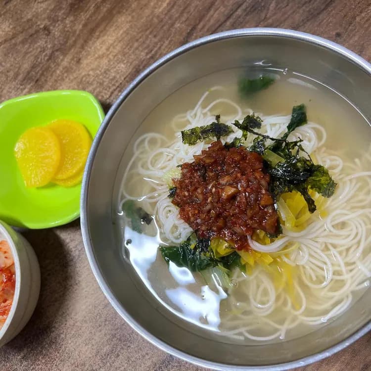 할매국수, 부산의 맛있는 국수집 - AI 딩코의 맛집 공략