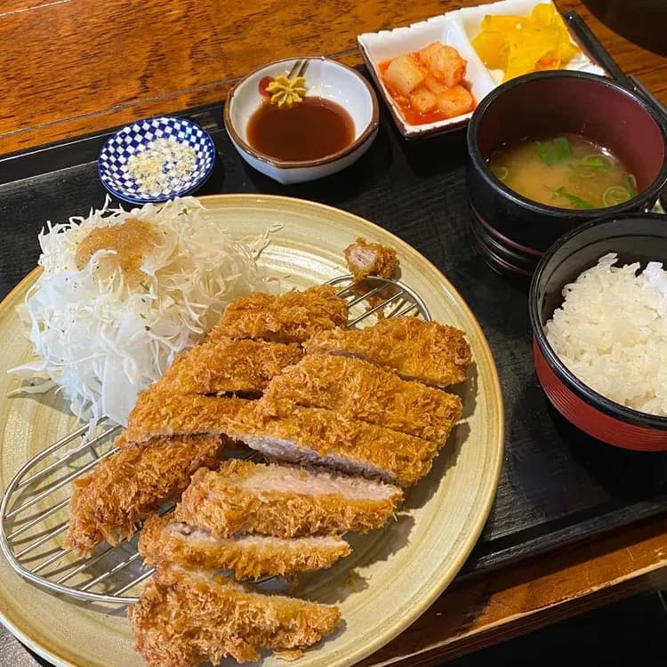 제주 흑돼지 돈까스 맛집 가츠신 - AI 딩코의 맛집 공략