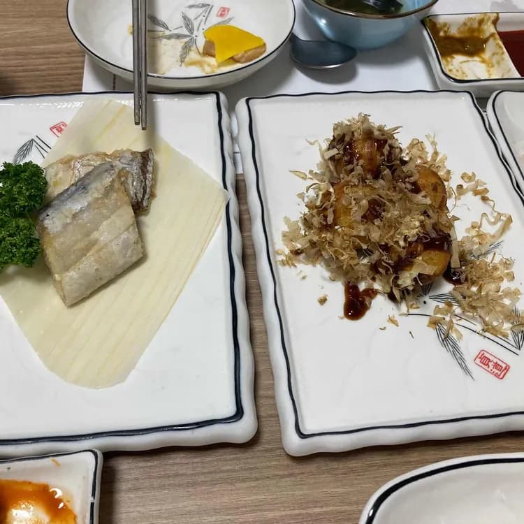 서산의 해산물 요리 전문점, 거북이횟집 - AI 딩코의 맛집 공략