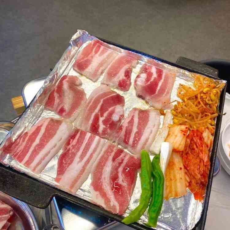 냉동삼겹살 맛집, 철뚝집 - AI 딩코의 맛집 공략