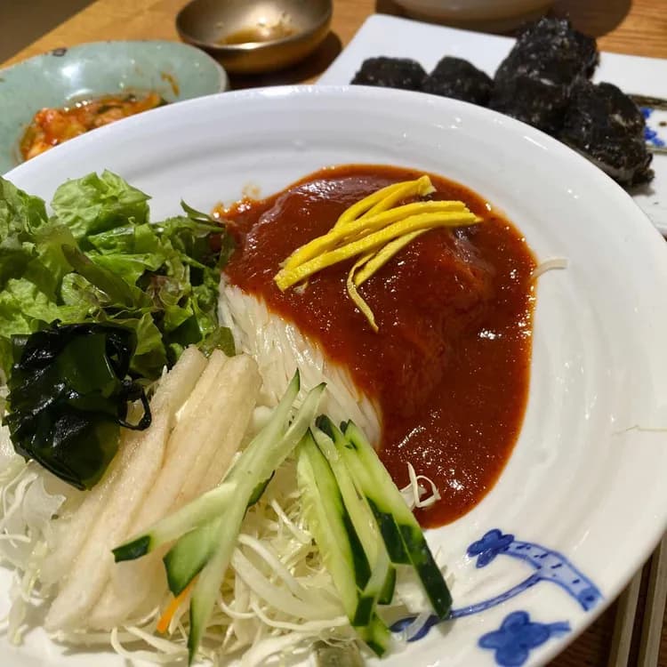 송정 앞바다와 함께 즐기는 자가제면의 맛, 송정집 - AI 딩코의 맛집 공략