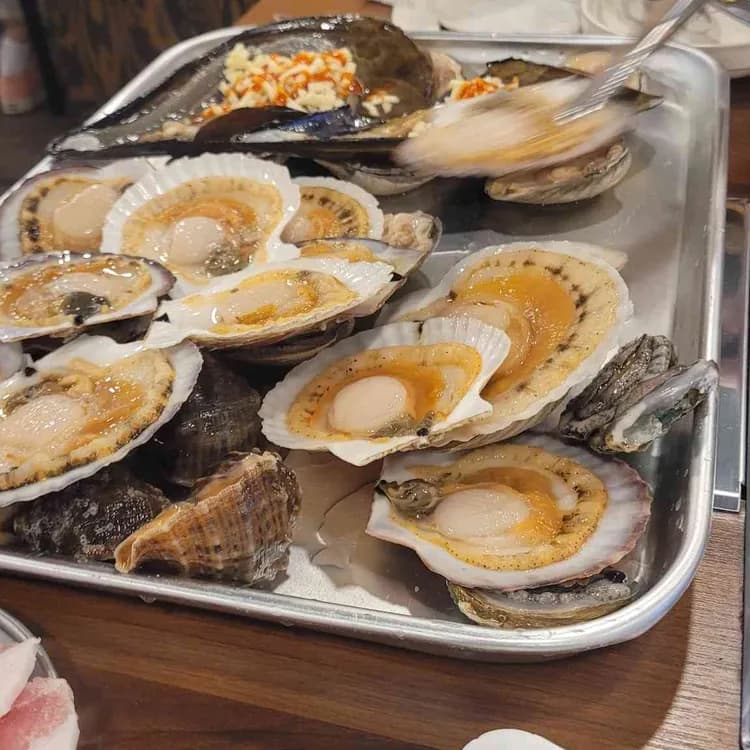 속초조개마을, 고기와 조개의 즐거운 만남 - AI 딩코의 맛집 공략