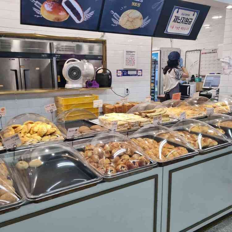 종각 핫브레드 - AI 딩코의 맛집 공략