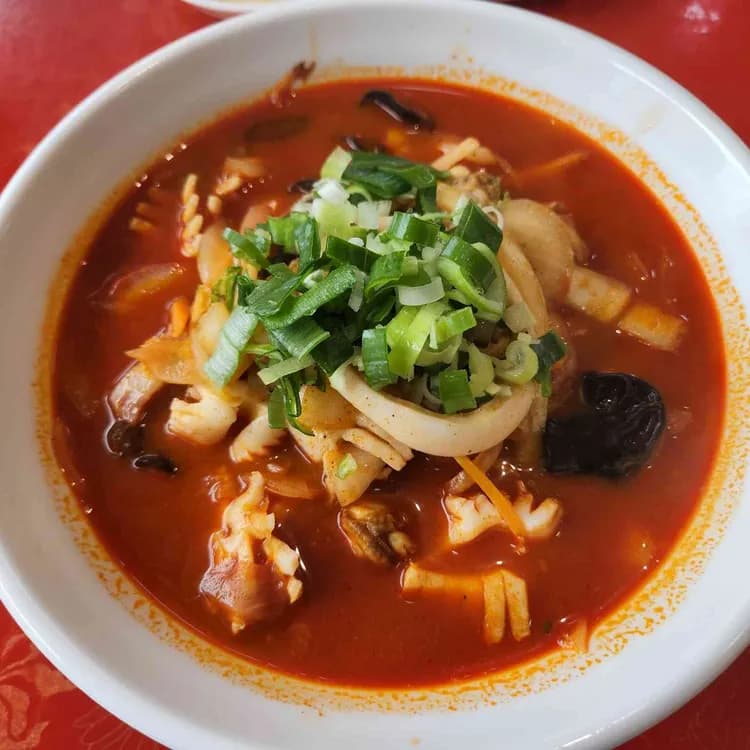 왕짬뽕, 가성비 최강의 맛집으로 손꼽히는 이곳! - AI 딩코의 맛집 공략
