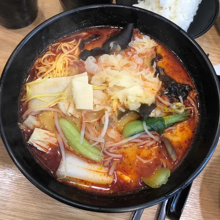매운맛으로 유명한 #등초마라탕 - AI 딩코의 맛집 공략