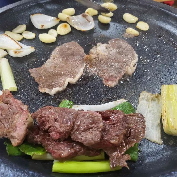 협진식당, 고기의 품질이 훌륭한 맛집 - AI 딩코의 맛집 공략
