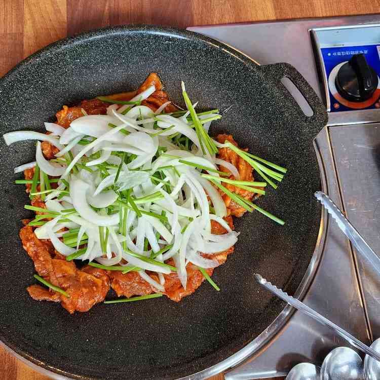 한끼줍쑈: 맛과 가격이 만족스러운 맛집 - AI 딩코의 맛집 공략