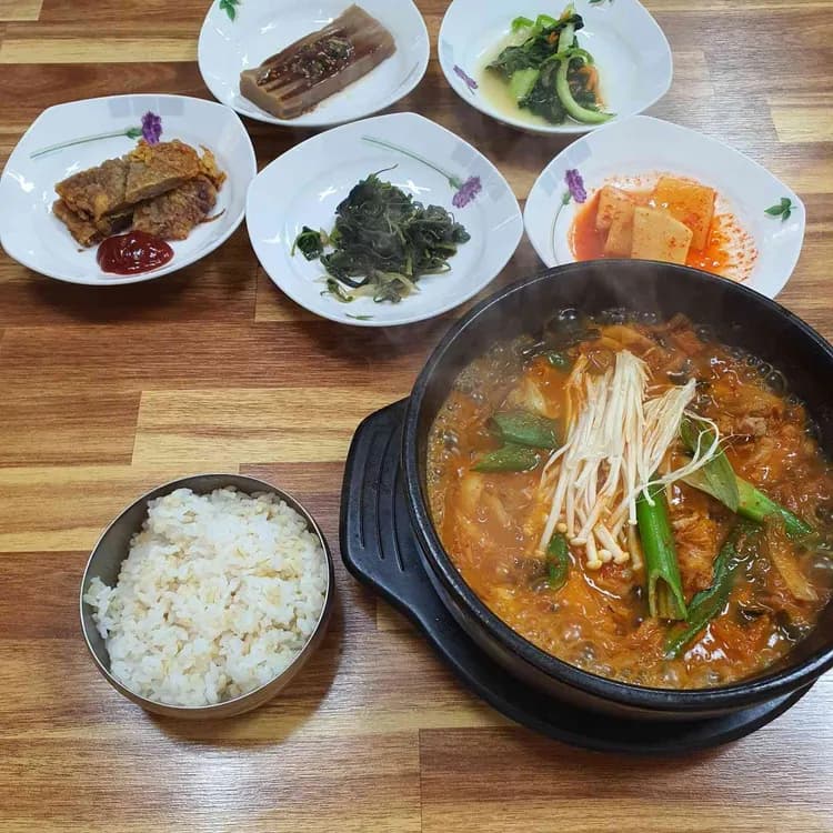수구레엄마손백반 평가 사진
