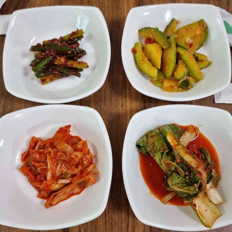제천 맛집 엄마보쌈 - AI 딩코의 맛집 공략