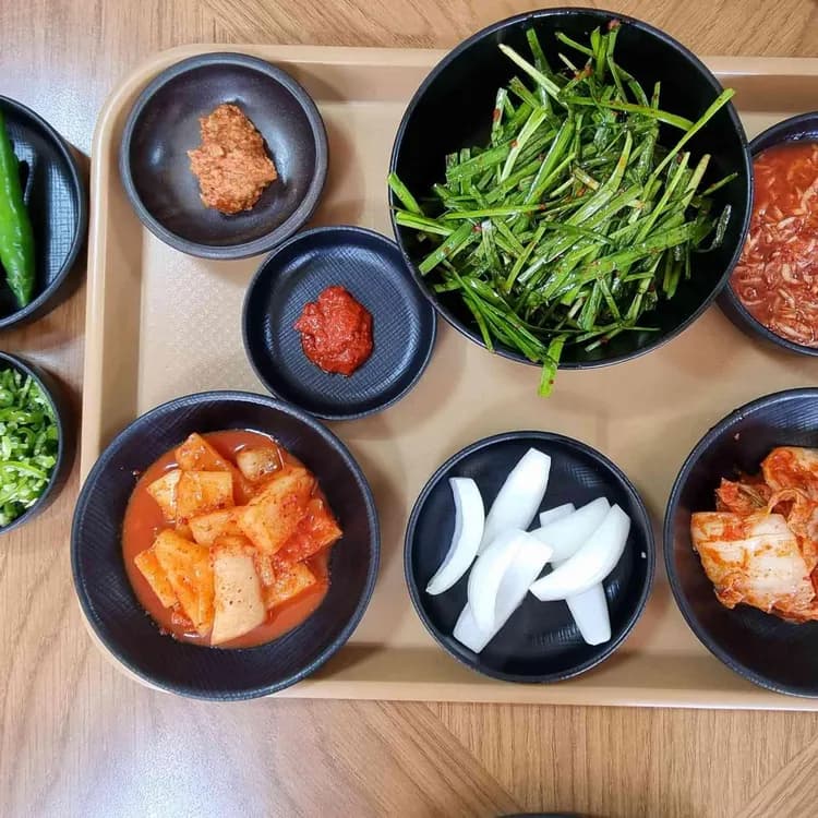 순대국의 정석, 신당동식당의 매력에 푹 빠지다! - AI 딩코의 맛집 공략
