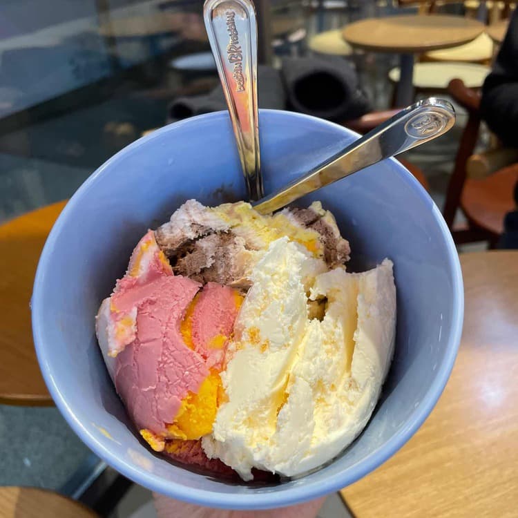 베스킨라빈스 광명역 맛집 리뷰 - AI 딩코의 맛집 공략