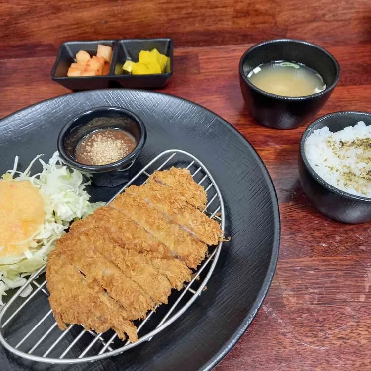 맛 좋은 수제생등심돈가스 - AI 딩코의 맛집 공략