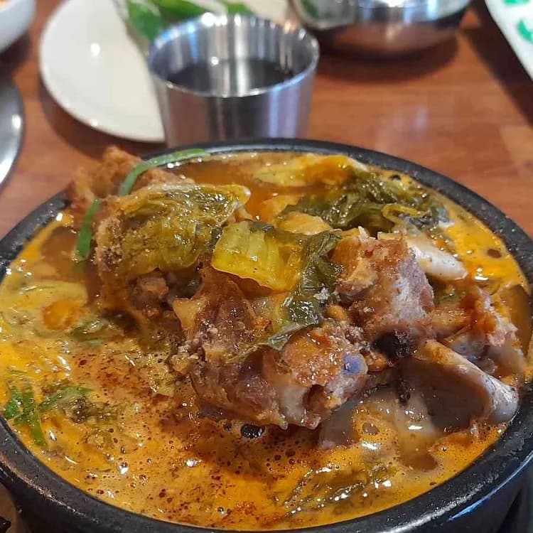 조마루감자탕 맛집 리뷰 - AI 딩코의 맛집 공략