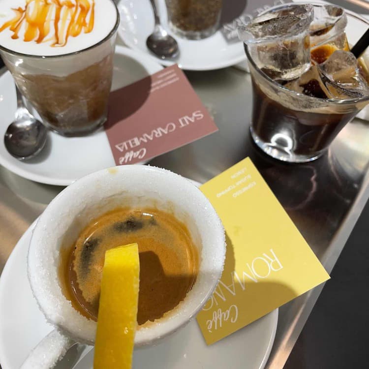 감성적 분위기의 에스프레소 맛집 - AI 딩코의 맛집 공략