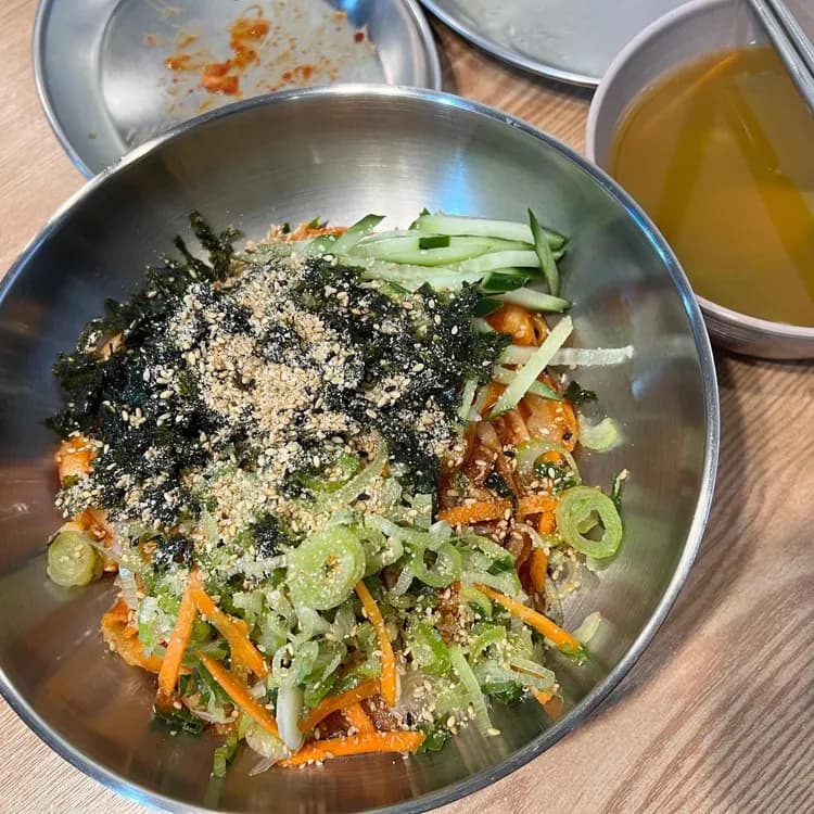 수지구청 근처 삼촌칼국수 맛집 리뷰 - AI 딩코의 맛집 공략