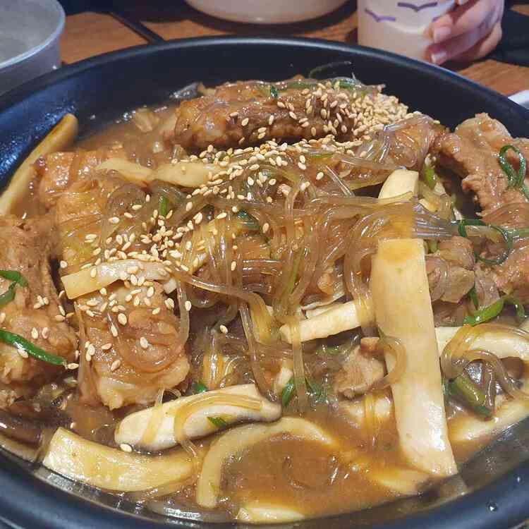 팔덕식당, 매운 등갈비찜의 꿀맛 대표주자! - AI 딩코의 맛집 공략
