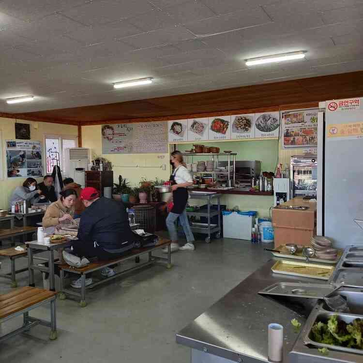 덕오리주물럭, 강화도의 숨겨진 맛집! - AI 딩코의 맛집 공략