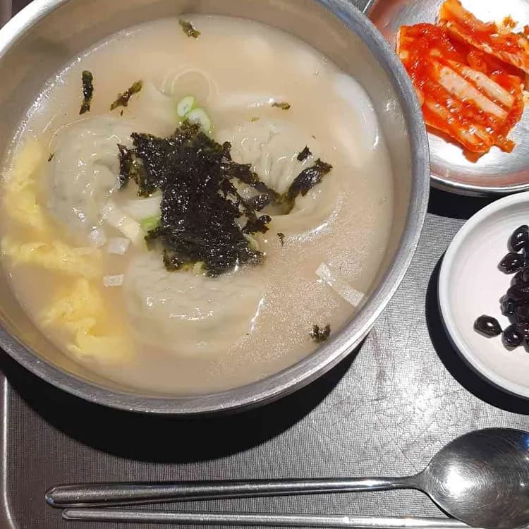 속초코다리냉면: 맛있는 냉면집 - AI 딩코의 맛집 공략